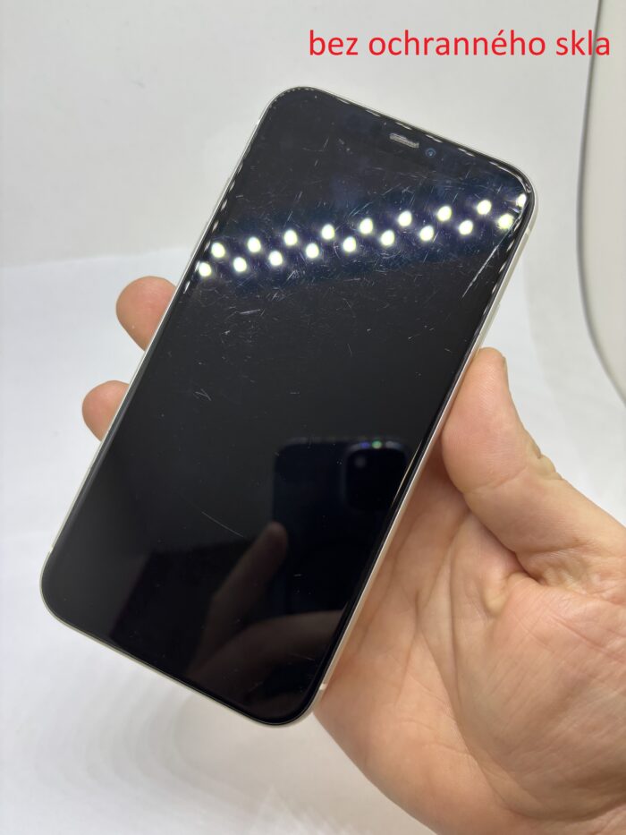 Apple iPhone 11 64GB White - Obrázek 8