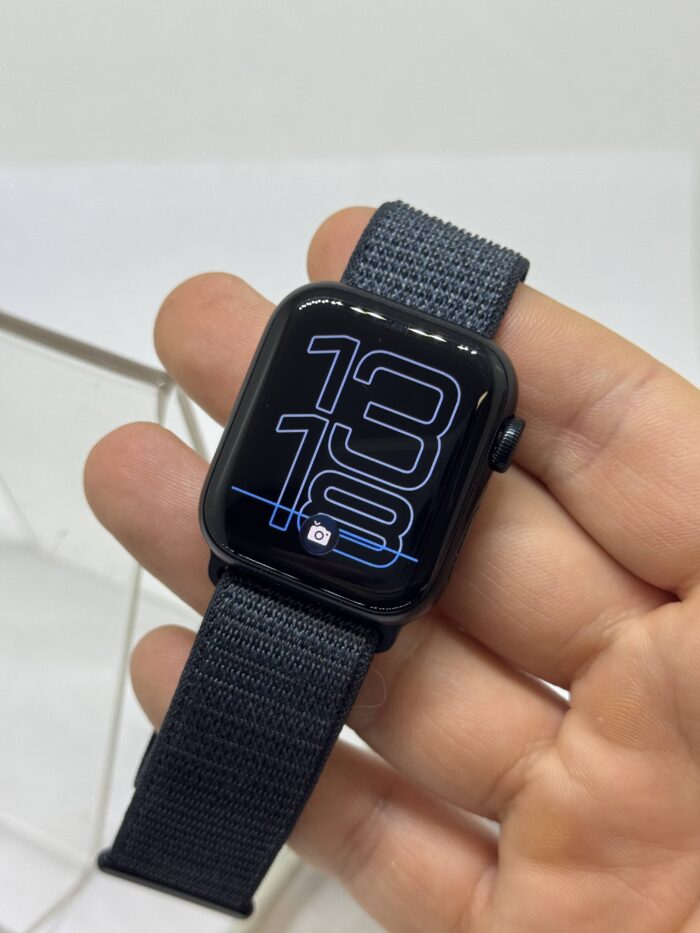 Apple Watch SE 2 (2024) 40mm - Obrázek 2